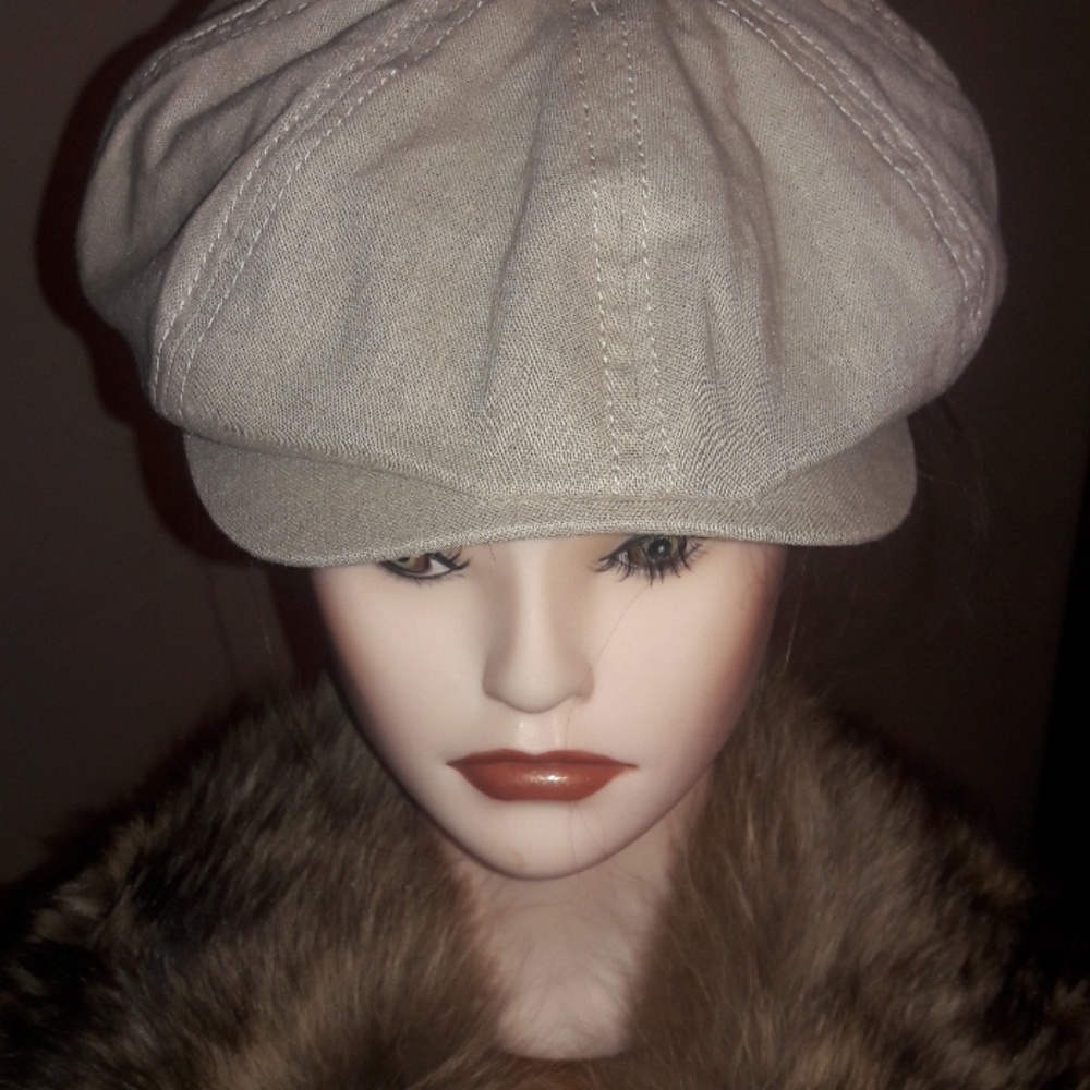 VAN HEUSEN HAT